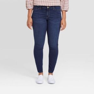 Universal Thread Mid Rise Skinny Jeans